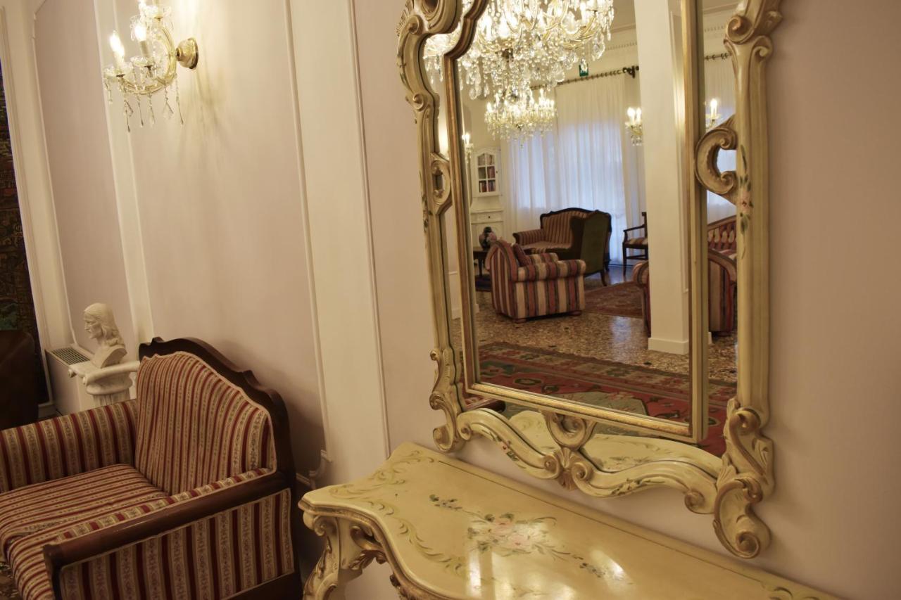 Hotel Edelweiss Лидо-ди-Езоло Экстерьер фото
