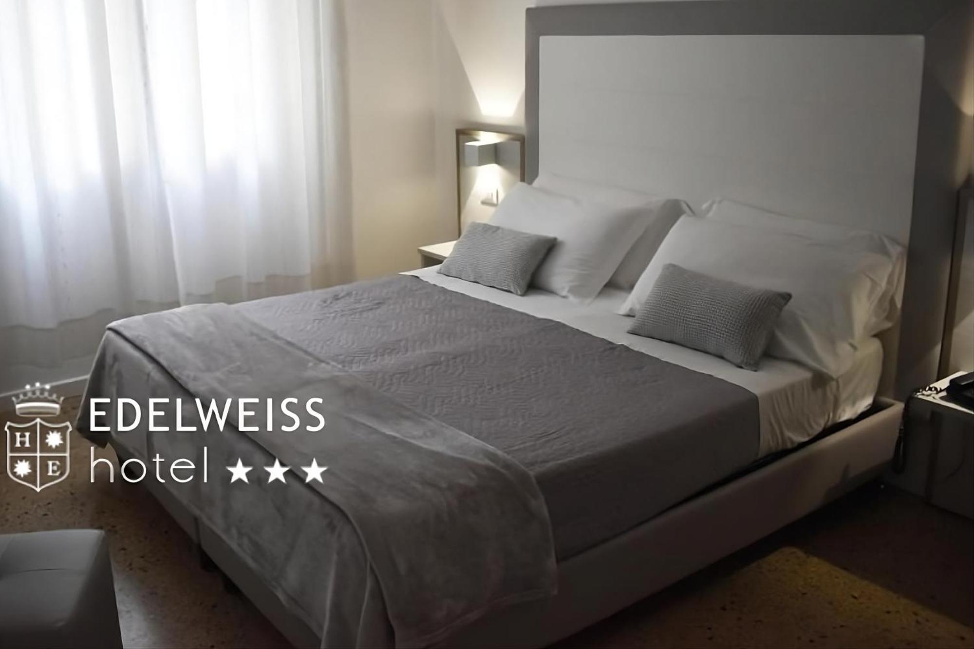 Hotel Edelweiss Лидо-ди-Езоло Экстерьер фото